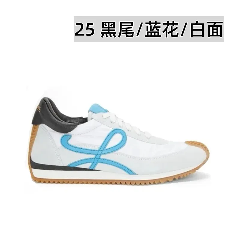 👟👟Ex-factory price 520👟👟 Men's size +10 Super 🔥Hot [LOEWE·Loewe] Forrest Gump shoes, invincible foot feel! The most popular model of the year, shoes with high moral training inside! 2025 new product series 💯Spliced ​​upper. The hidden inner height is soft and comfortable, and the minimalist style is very eye-catching. It is very advanced no matter how you match it. The heel design is novel. Soft and comfortable, and the splicing is light and comfortable: the foot feels invincible. It is rated as the most comfortable running style. It feels like walking on flat ground❤️Original details! The low-cut shoes have the initials of the brand logo on the side, making them a must-have for your shoe cabinet! Upper: imported suede + cowhide + original cloth splicing, cowhide foot pads, original customized abrasive tool combination outsole! Original packaging! 🏆 ✦Upper: imported suede + cowhide + original fabric splicing ✦Insole: movable latex cowhide insole ✦Outsole: original molded TPU combination outsole ✦Female size: 35--40, ✦Male size: 39--45,